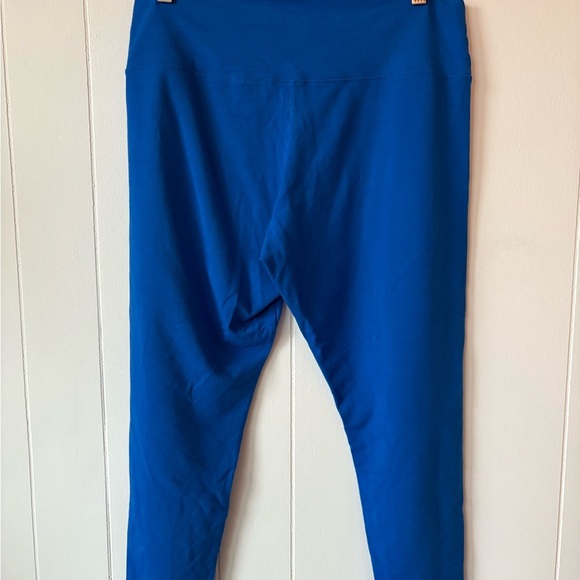 Good For Sunday Modal High Rise 7/8 Blue Leggings - Picture 5 of 6